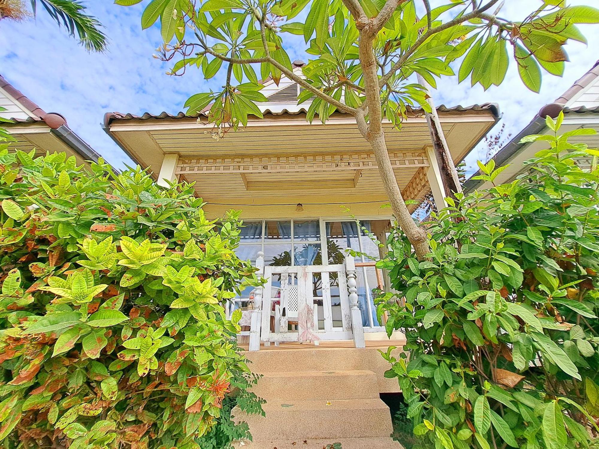 Prathana Garden Beach Resort HHQ Esterno foto